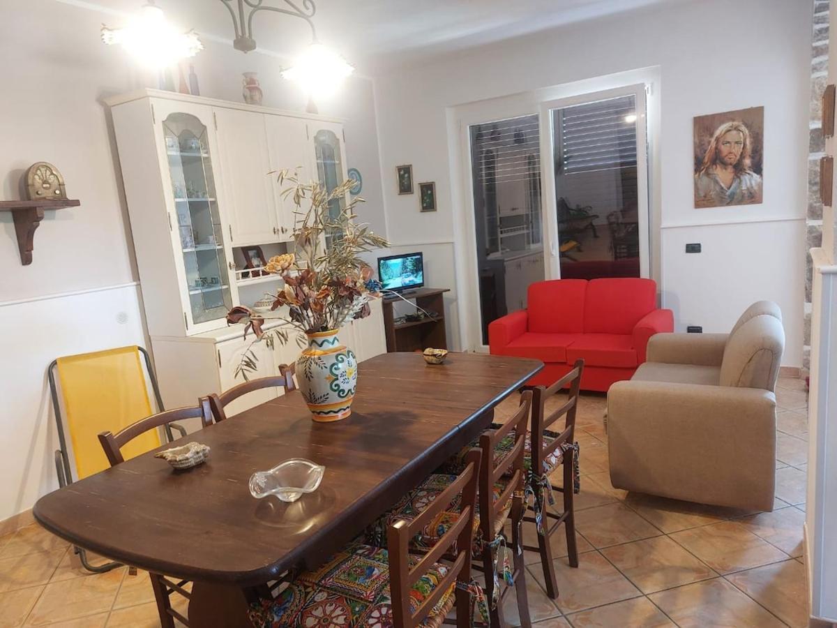 Casa Sara Holiday home *